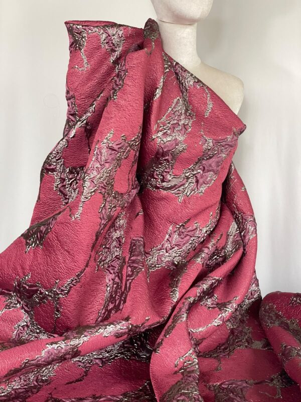 Tesatura Jacquard cu fir lame – Roz inchis, Auriu