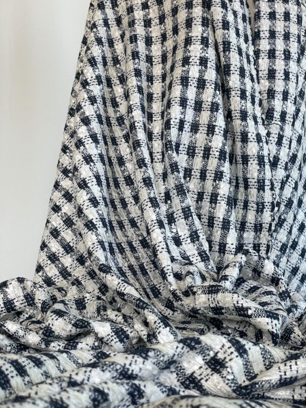Stofă mixta cu fir de lurex – design fantezie, Bleumarin – Alb