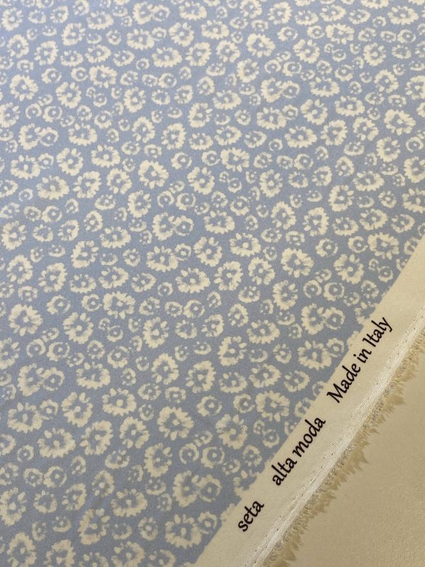 Tesatura din matase naturala - design floral, Bleu pal