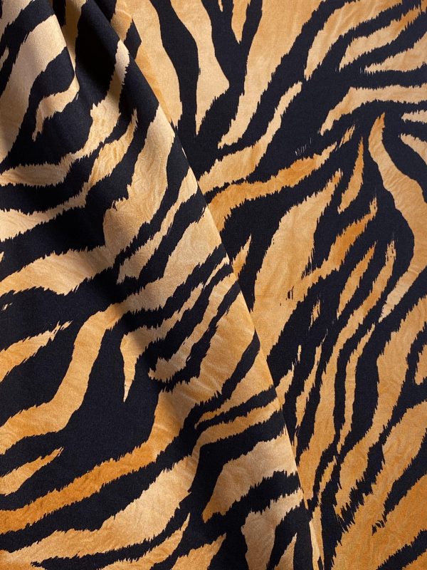 Tesatura crepe de chine din matase naturala - design animal print, Maro - Negru