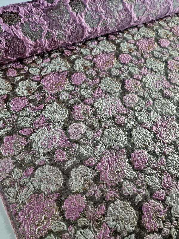 Tesatura Jacquard cu insertii de lurex- design floral, Auriu - Roz