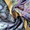 Tesatura din matase naturala cu viscoza  - tip panouri mici cu bordura  design floral și motive paisley,  Multicolor