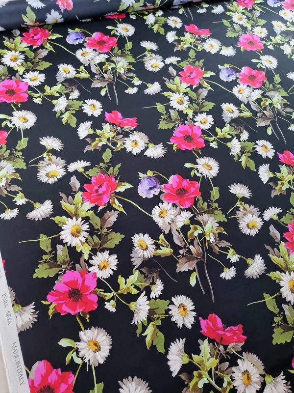 Tesatura din mătase naturala,  crepe de chine - design floral, Multicolor