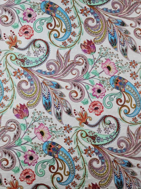 Tesatura din mătase naturala cu viscoza - motive paisley si design floral, Multicolor