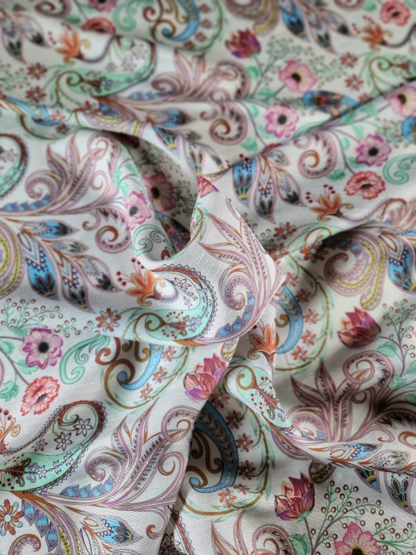 Tesatura din mătase naturala cu viscoza - motive paisley si design floral, Multicolor