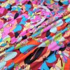 Tesatura din viscoza subțire - design exotic cu flori stilizate, Multicolor
