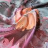 Tesatura jacquard cameleon - design floral, Roz - Gri - Piersiciu , Fond pastel