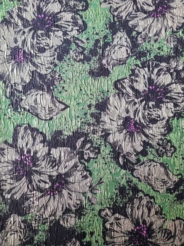 Tesatura jacquard gofrat - design floral, Verde - Negru  - Lila