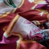 Tesatura satinată din matase naturala  - tip panou cu bordura , design exotic, Multicolor