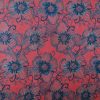 Tesatura din mătase naturală - twill cu design floral, Rosu rubiniu - Albastru