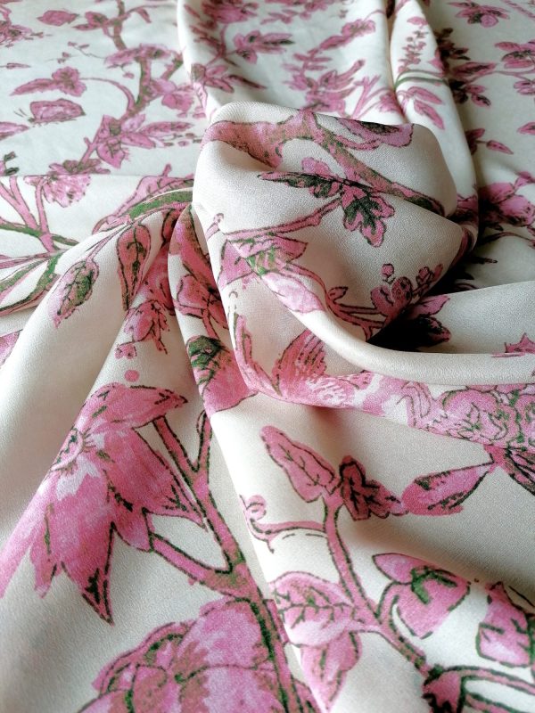 Tesatura din matase naturala - crepe de chine design floral, Roz - Ivoire