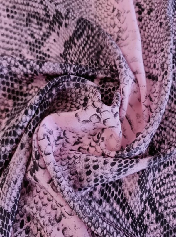 Tesatura din matase naturala - crepe de Chine snake design, Roz negru