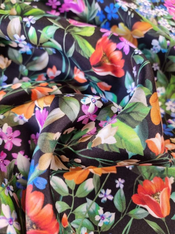 Țesătură twill din matase naturala - design floral