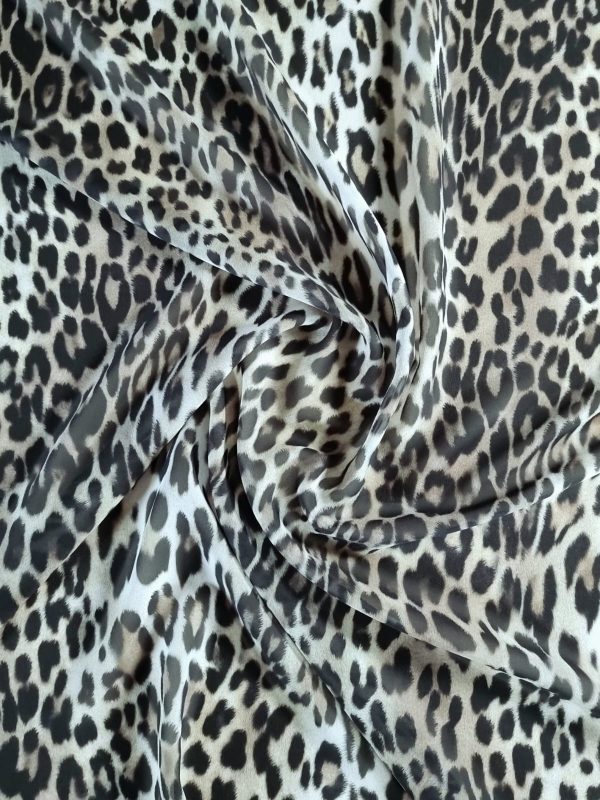 Tesatura voal georgette din matase naturala  - animal print