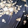 Tesatura tip douchesse cu matase naturala satinata, panou cu design floral, Negru/Galben
