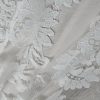 Dantela Chantilly  - design floral, Alb - imagine 6