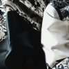 Tesatura jacquard tip panou cu fata dubla - design floral , Ivoire Negru - imagine 5