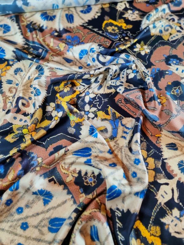 Tesatura twill din matase naturala - design cu bordură laterala și motive etno, Albastru Bej Mustar - imagine 2