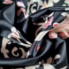 Tesatura twill din matase naturala - design cu motive paisley,  Bej Roz Negru - imagine 9