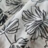 Țesătură din In cu broderie - frunze ginkgo biloba, Alb Negru - imagine 2