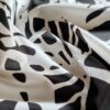 Tesatura din bumbac - popline  cu imprimeu floral schitat , Alb Negru - imagine 2