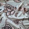 Tesatura jacquard - imprimeu cu flori gigant și reliefate, Roz - Ivoire - Gri