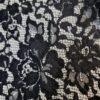 Dantela Chantilly cu design floral , Negru