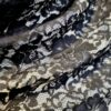 Dantela Chantilly cu design floral , Negru - imagine 5