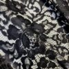 Dantela Chantilly cu design floral , Negru - imagine 2