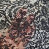 Dantela Chantilly cu ghirlande Rococo si laterale asimetrice, Negru - imagine 4