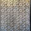 Tesatura premium - Dantela Chantilly design floral cu insertii fir lurex, Alb Auriu