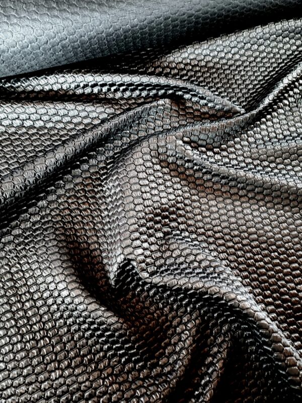 Tesatura jacquard tip matlase - aspect umed, Negru