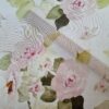 Tesatura Organza Imprimată cu flori pastel roz pe fond ivoire - imagine 2