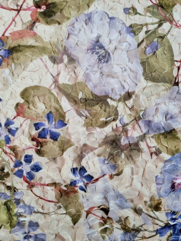 Tesatura cu broderie 3D, pe suport de tulle  - design floral, Albastru / Ivoire / Verde - imagine 3