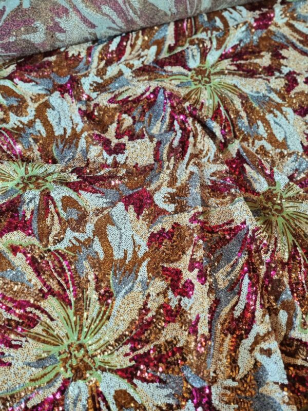 Tesatura bogata cu broderie pe toată suprafața si paiete pe suport de tulle - design floral, Cyclamen / Verde / Cupru - imagine 2
