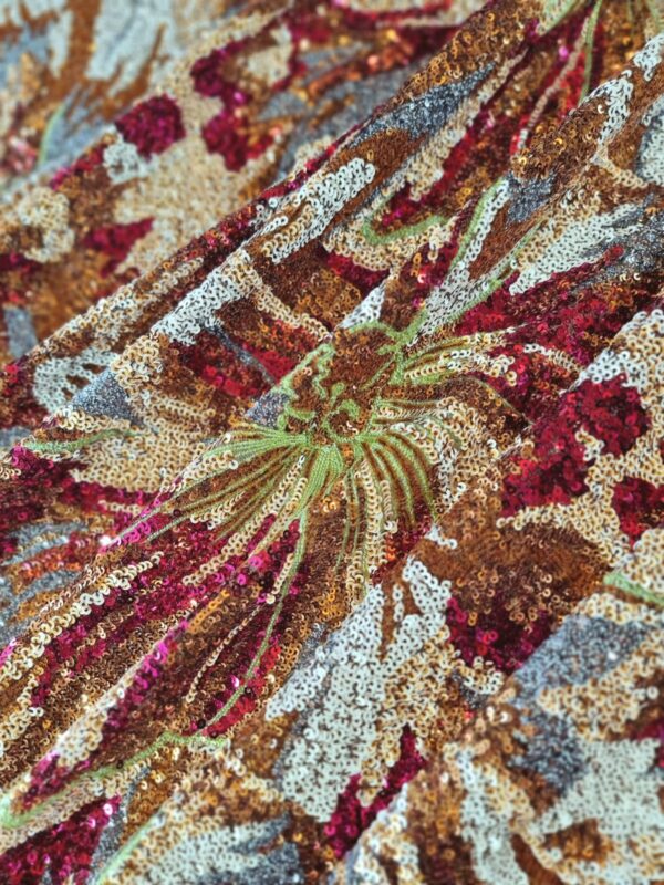 Tesatura bogata cu broderie pe toată suprafața si paiete pe suport de tulle - design floral, Cyclamen / Verde / Cupru - imagine 7