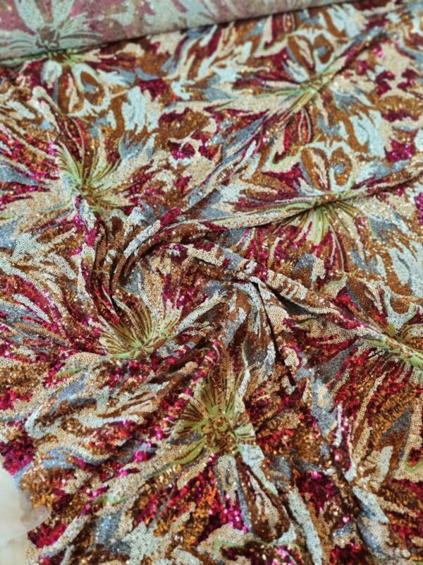 Tesatura bogata cu broderie pe toată suprafața si paiete pe suport de tulle - design floral, Cyclamen / Verde / Cupru - imagine 10