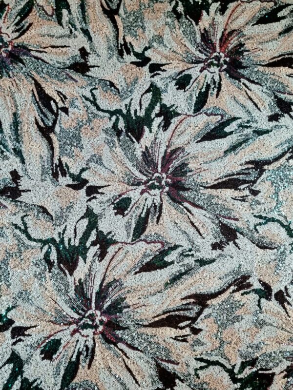 Tesatura bogata cu broderie pe toată suprafața si paiete pe suport de tulle - design floral, Verde / Crem deschis - imagine 2