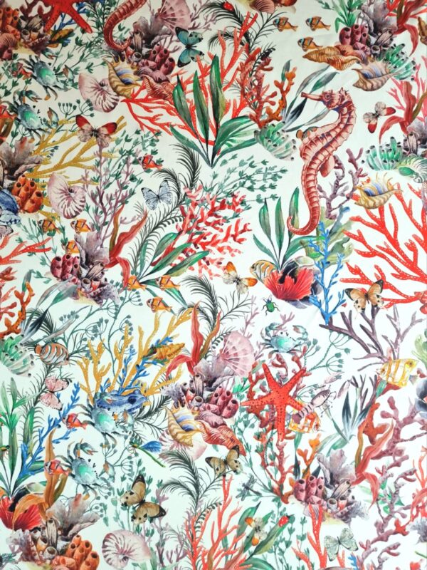 Tesatura crepe de Chine din matase naturală cu imprimeu de flora și fauna marină,  elemente multicolore pe fond Ivoire - imagine 6