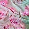Tesatura Jacquard din matase naturală - imprimeu de grupuri florale,  nuanțe în degrade de roz și verde fistic - imagine 6