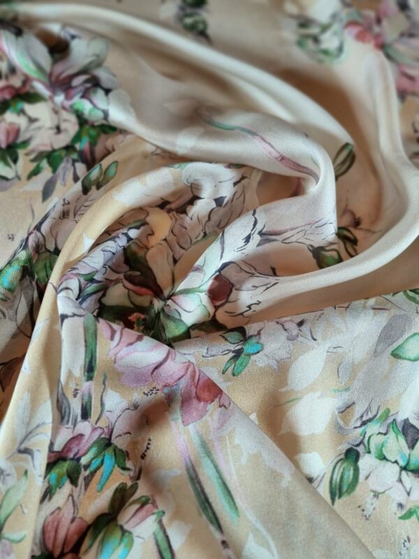 Tesatura Voal din mătase naturală, tip panou - design floral, Pastel - imagine 6