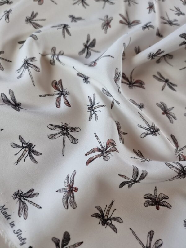 Tesatura din matase naturala Crepe de Chine cu imprimeu de libelule pe fond Ivoire - imagine 9