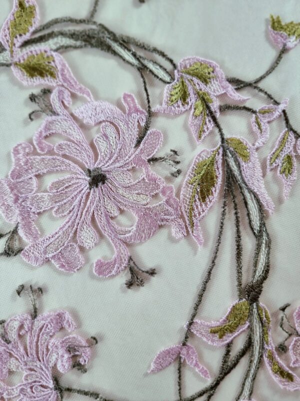 Tesatura dantela premium cu broderie, pe suport de tulle - design floral, Roz / Verde / Ivoire - imagine 7
