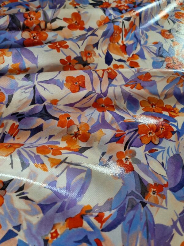 Tesatura din matase naturala cu suprafața cu efect sticlos - design floral,  Violet / Ivoire / Portocaliu - imagine 5