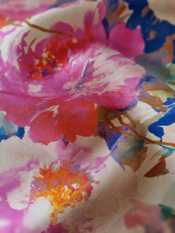 Tesatura shantung plina din matase naturală - design floral, Cyclamen / Albastru / Ivoire - imagine 9