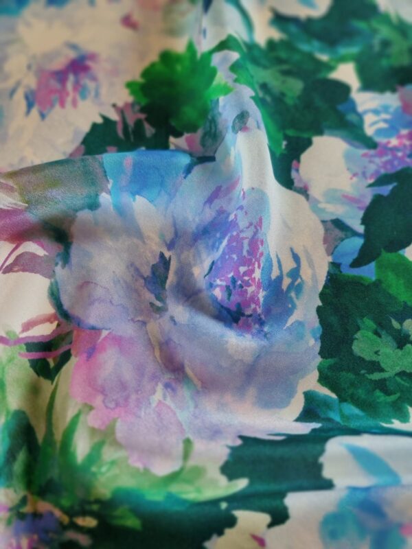 Tesatura crepe de Chine din matase naturala - design floral,  Albastru, Roz, Verde, Lila - imagine 9