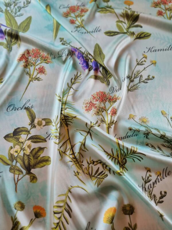 Tesatura crepe de Chine din matase naturala cu imprimeu floral multicolor pe fond Verde / Ivoire - imagine 2