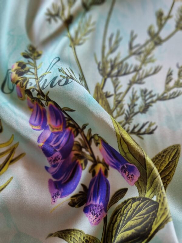 Tesatura crepe de Chine din matase naturala cu imprimeu floral multicolor pe fond Verde / Ivoire - imagine 9