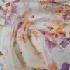 Tesatura Organza din matase naturala imprimată cu buchete de flori multicolore pe fond Ivoire - imagine 2