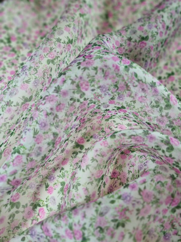 Tesatura Organza din matase naturala - design floral, Roz pe fond Ivoire